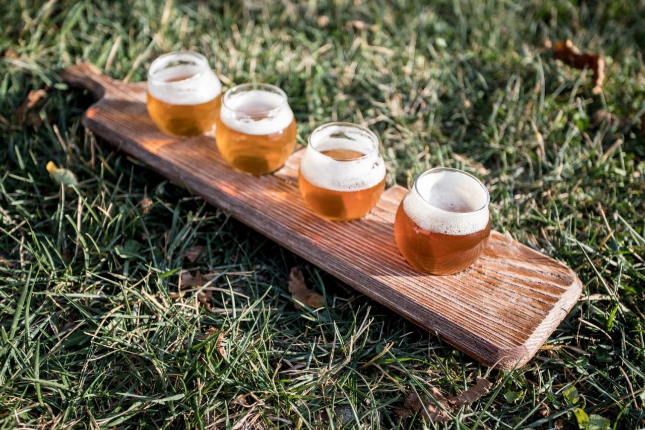 Lost Ridge Inn, Brewery & Ranch Signagi Buitenkant foto